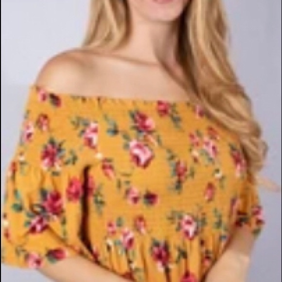 Ricki's Tops - Priced to sell.  offers on all bundles of 2 items